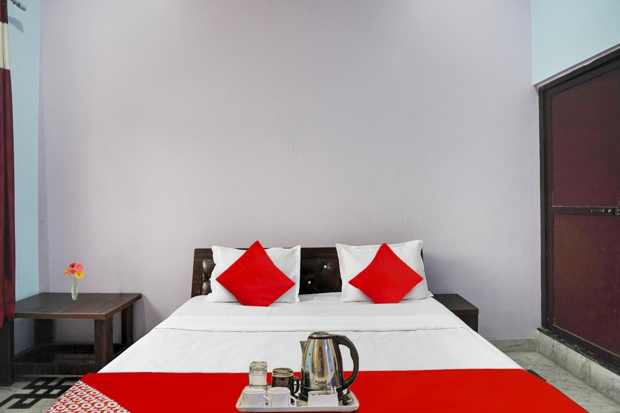 Hotel O Ayurma Inn Chinhat Eksteriør bilde